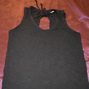 Black shirt with cute detail